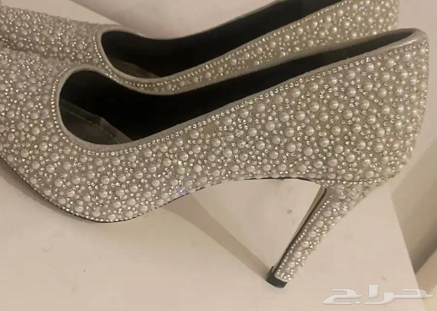 Heel never worn even once due to size 160 and negotiable64526579427841110