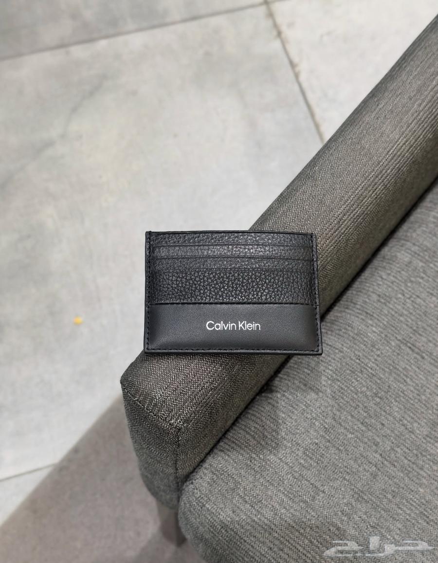 محفظة بطاقات ماركة كالفن كلاين الاصلية جديد64519511799937110