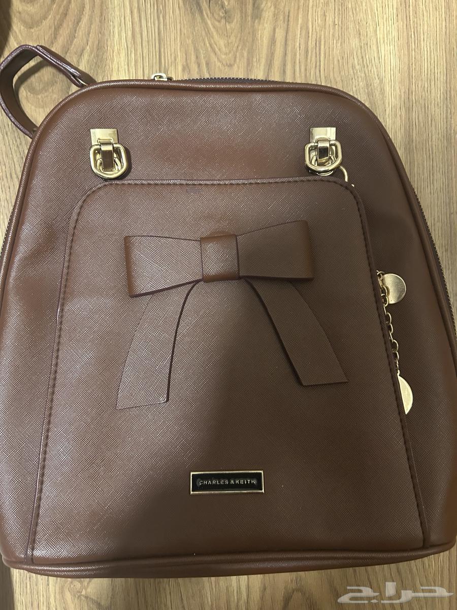 شنط اصلية ودرجة اولى مستعمله64526982950017111