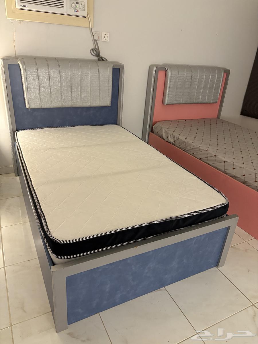 Two beds with mattresses for urgent sale64519497613443112