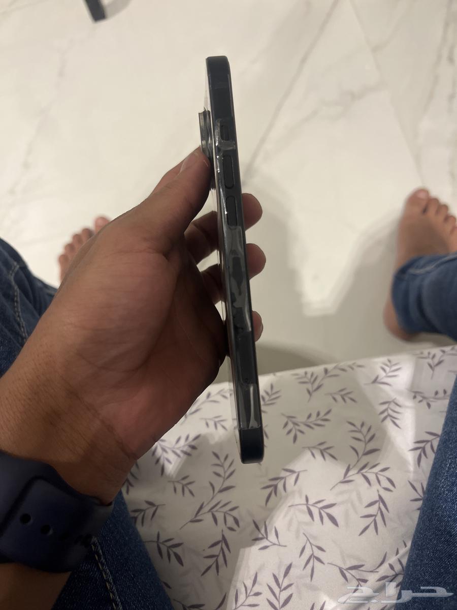 آيفون 15شبه جديد للبيع64521011945602112
