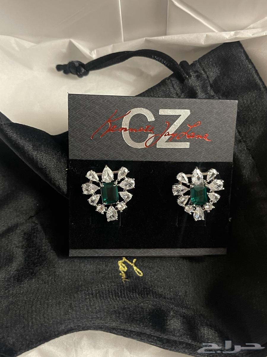 حلق فضي من أوناس64525095304578110