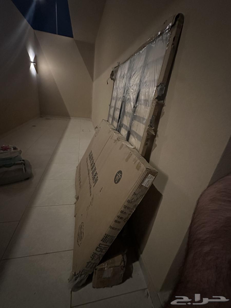 سرير عائم بلمبات سفلية (جديد بتغليفه بدون تركيب)64525967481091111