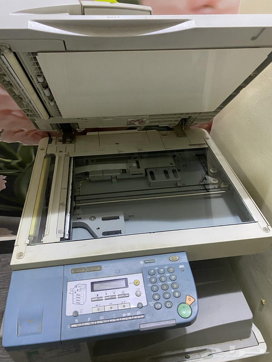 A clean and new photocopy machine as required64525289404675112