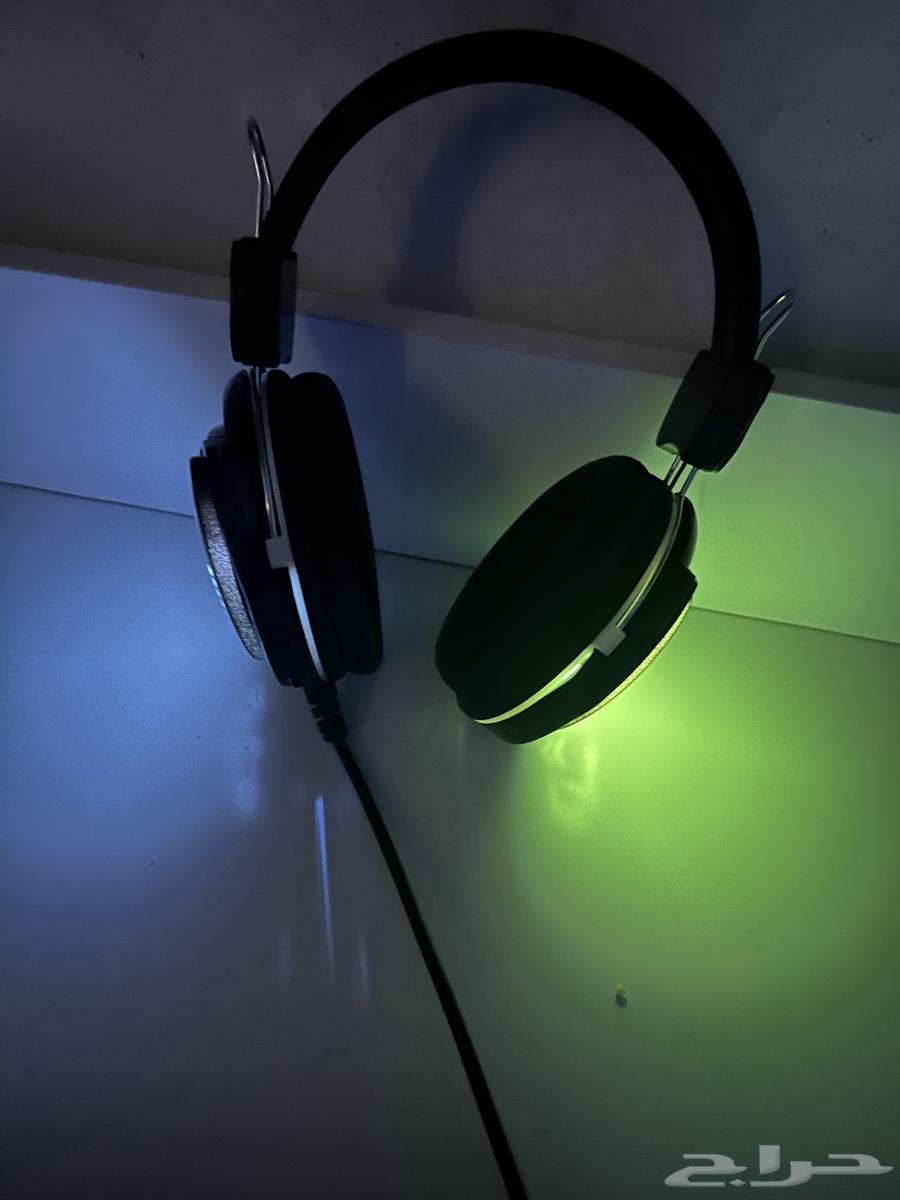 ماوس معRGB تقدر تاخذه مع ماوس بادأو تقدر تأخذ الماوس لحاله64523373171201114