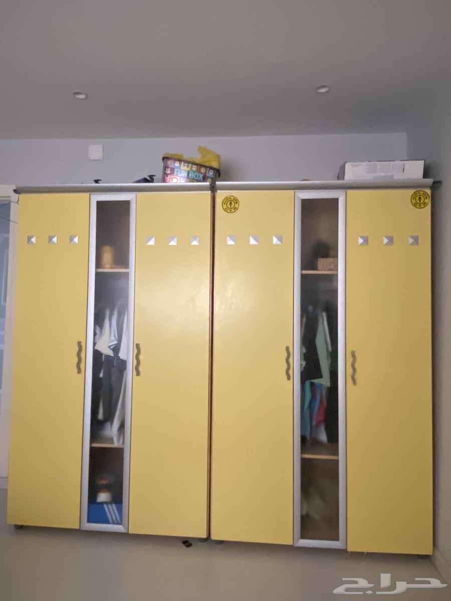 سرير وخزانة ملابس طقم64522978173954112