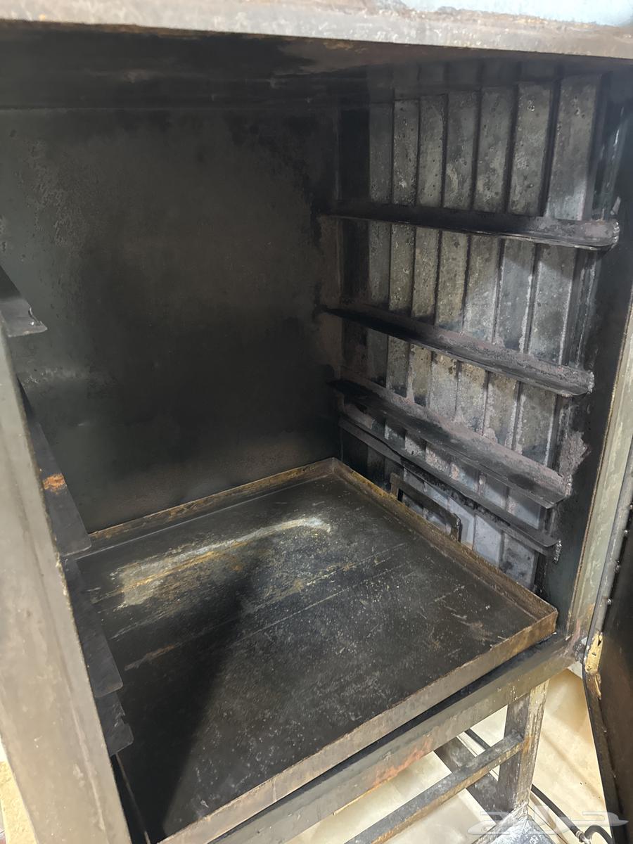 فرن مندي نظيف جدا 1800 ريال64523104758785111