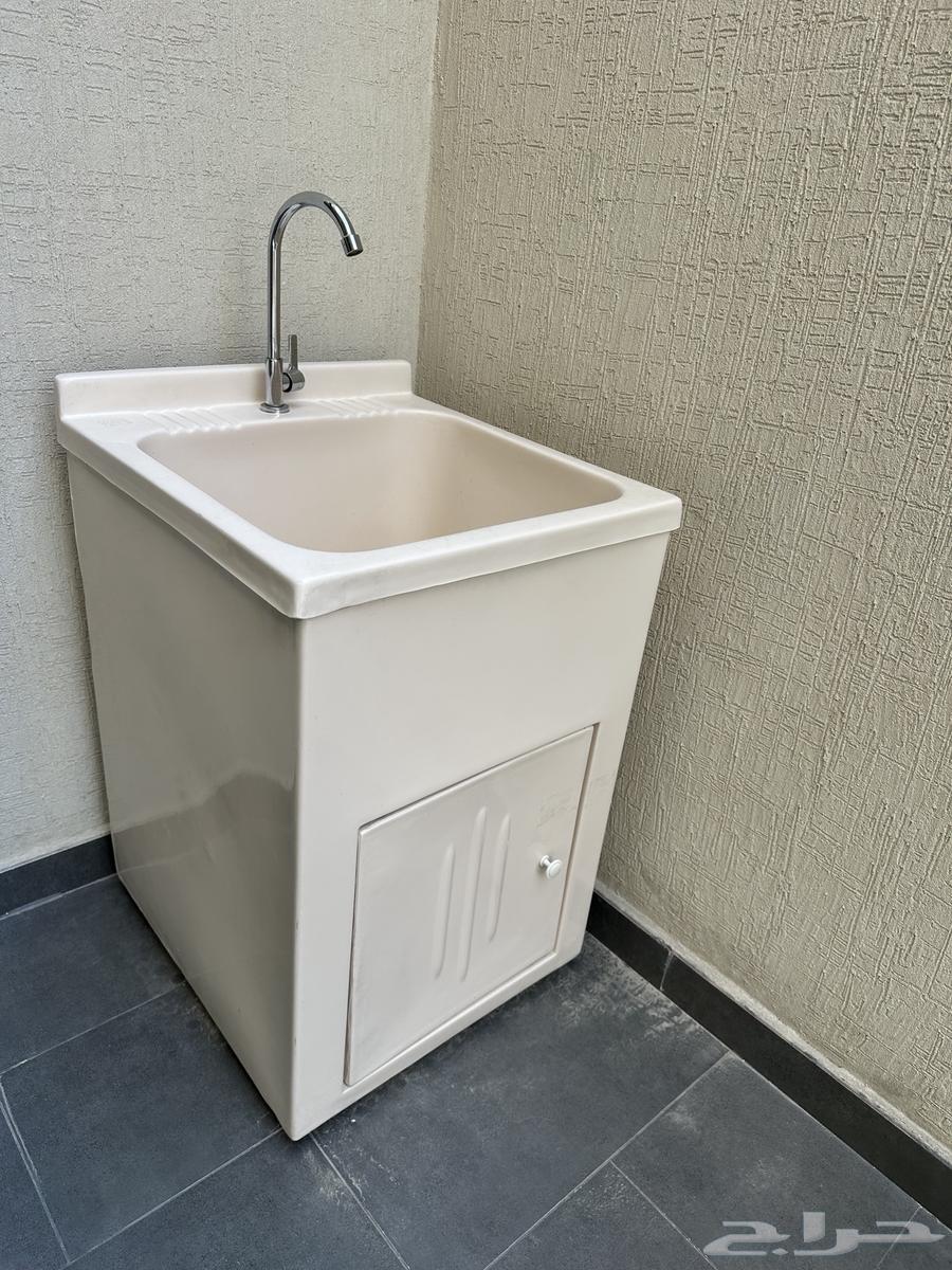 Aluminum sink with faucet and drain strainer64522556300419111