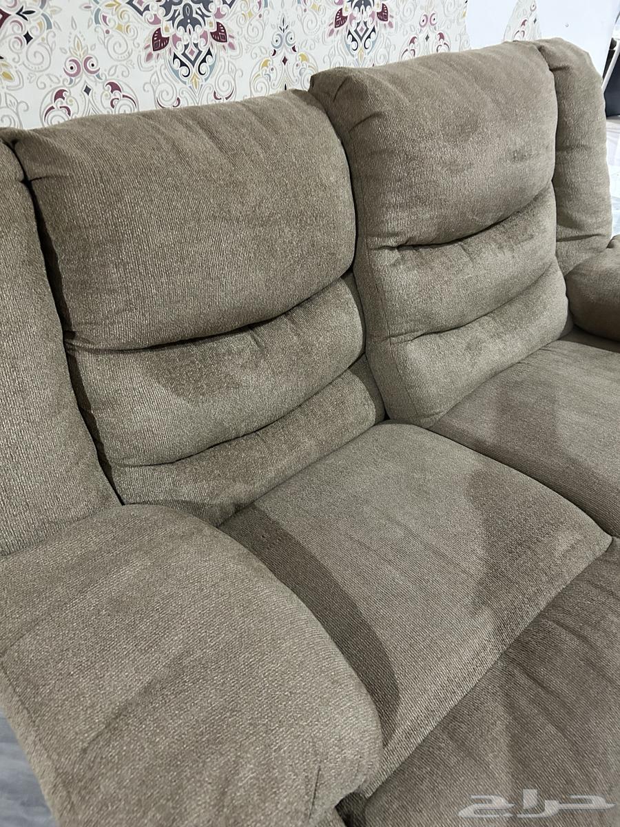 Ashley sofa with invoice, very clean, three pieces: two-seater, three-seater and single64519807901570112