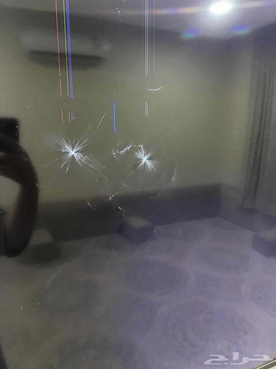 Two broken screens64526258913155110