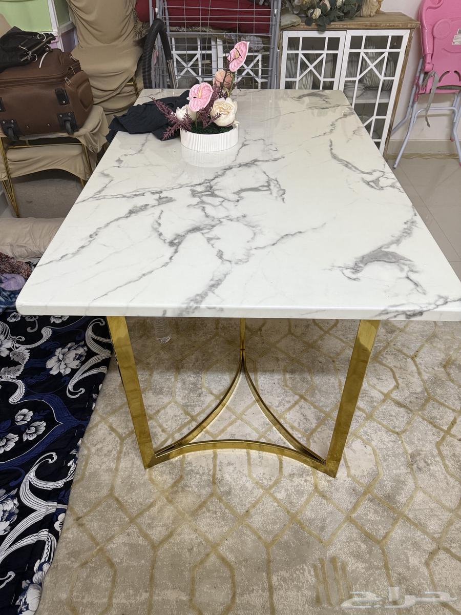 Dining table64521340531202112