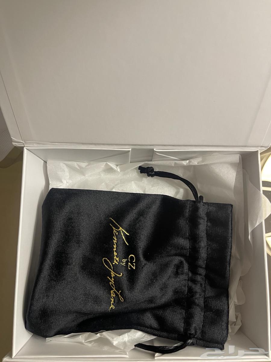 حلق فضي من أوناس64525095304578112