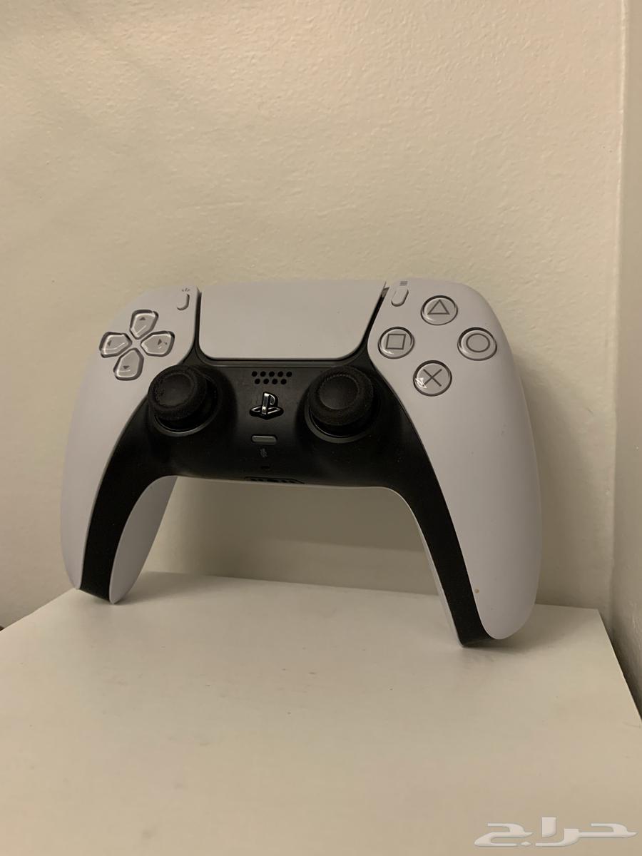 Sony 5 accessories, 2 controllers and other items64524115096579114