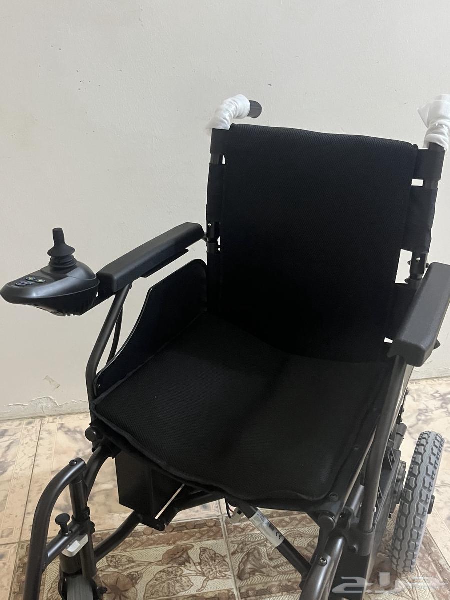 New wheelchair for sale, SPLIT brand, unused and foldable64524918908291110