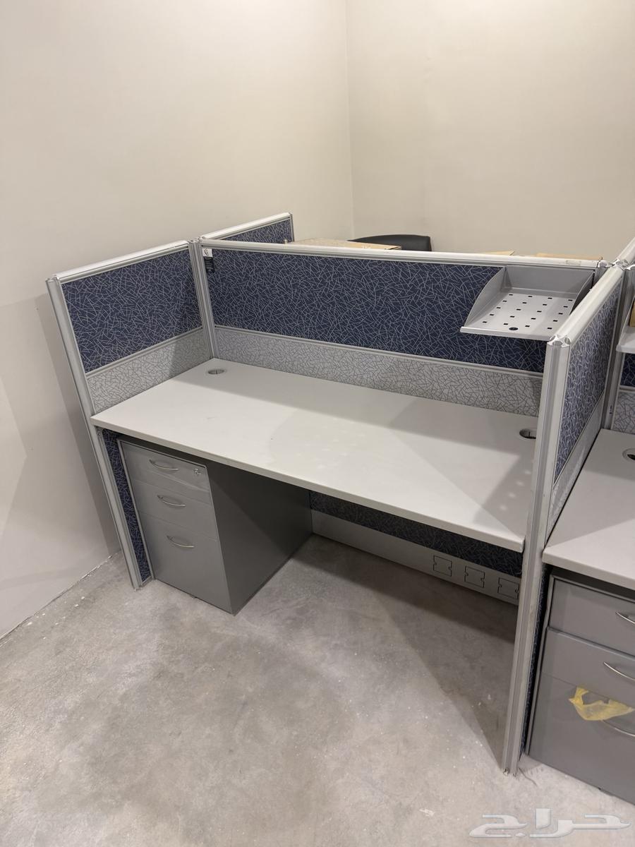 وحدة عمل مكتبيه مستخدم للبيع64523569895809112