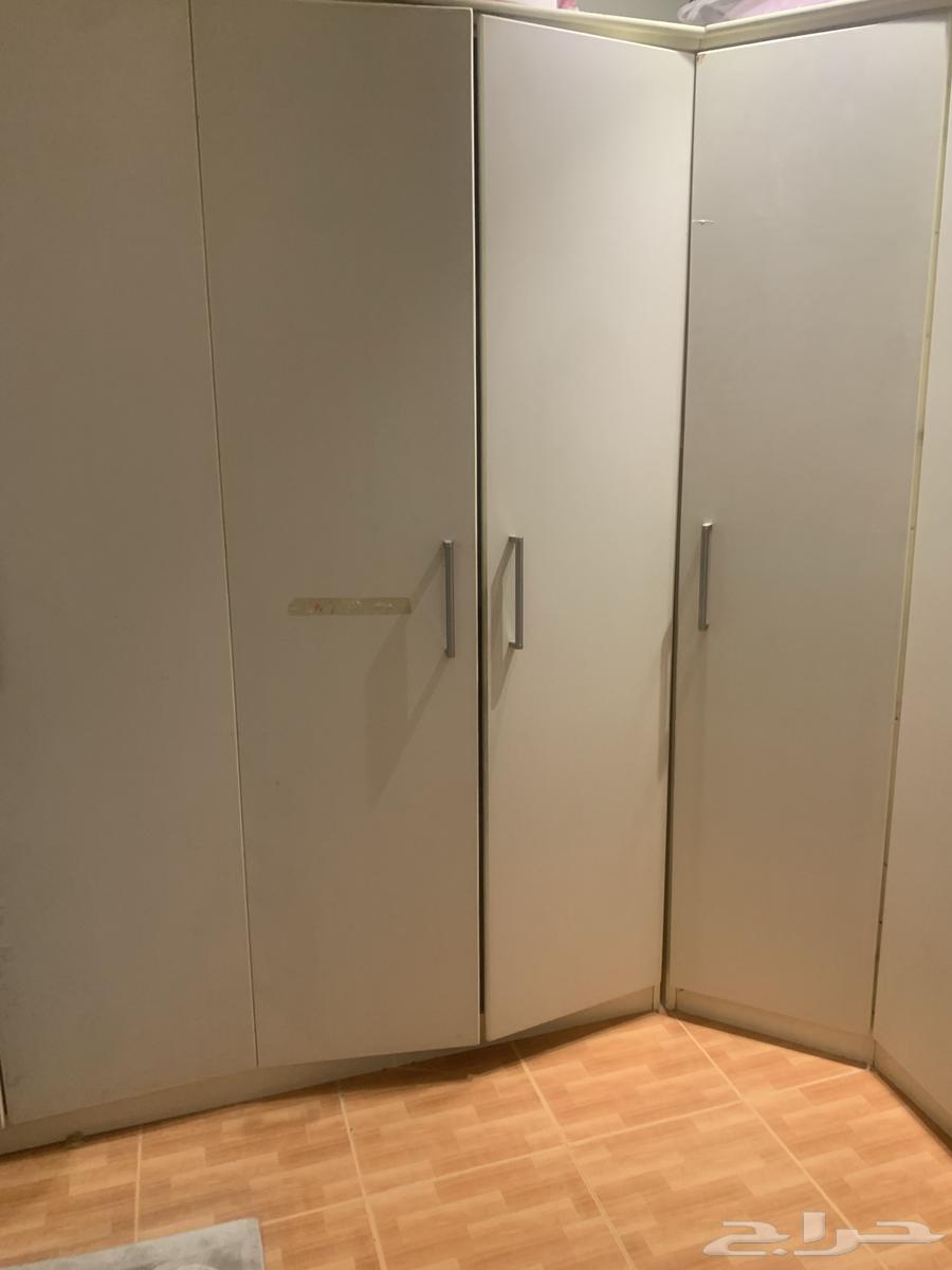 دولاب64549973670018112