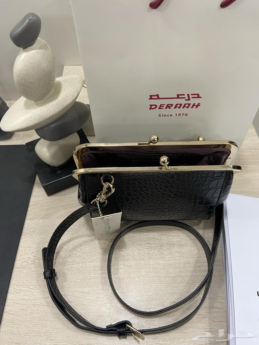 حقيبه ماركه ممتازه وسط مشتراه من درعه والله جديده ماستخدمت64523752851714112