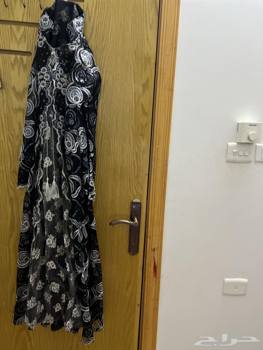 Clean dresses worn once or twice64519737789442112