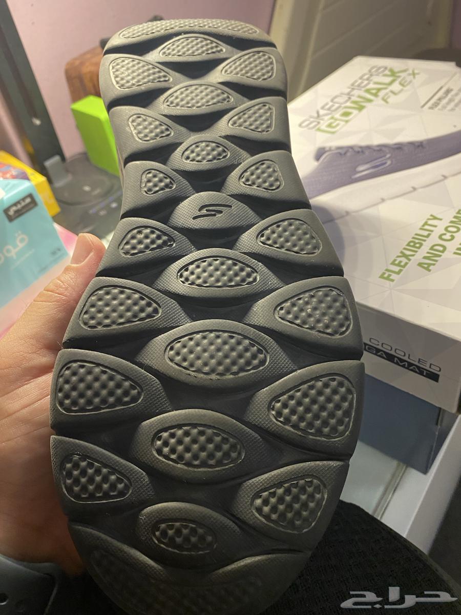 للبيع شوز سكيتشرز أصلي64524083748482113