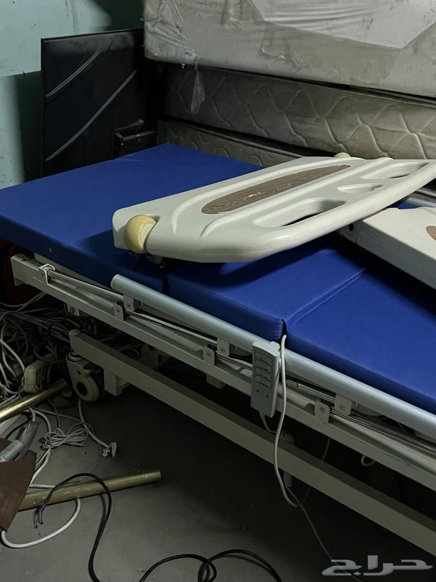 سرير طبي كهربائي64522528546947112