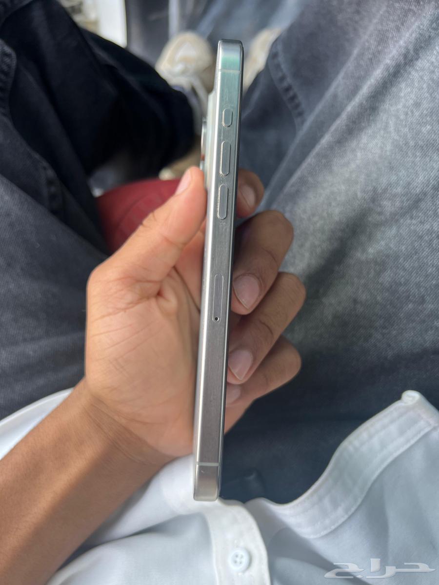 للبيع آيفون 15بدون اغراضه غير مفكوك حاسبت العرب64521026237826112