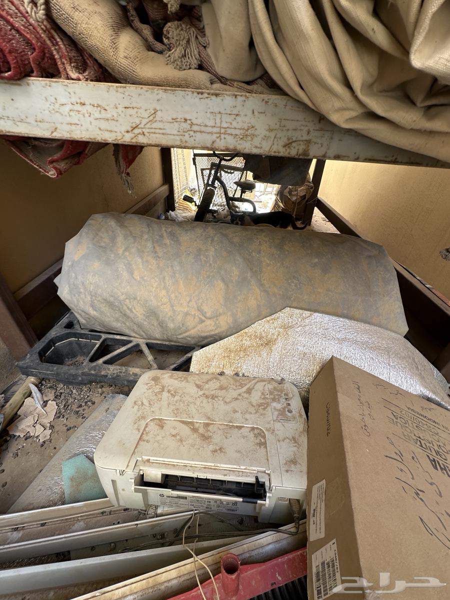 Tents, Generators, and Water Bowls64522033557507112