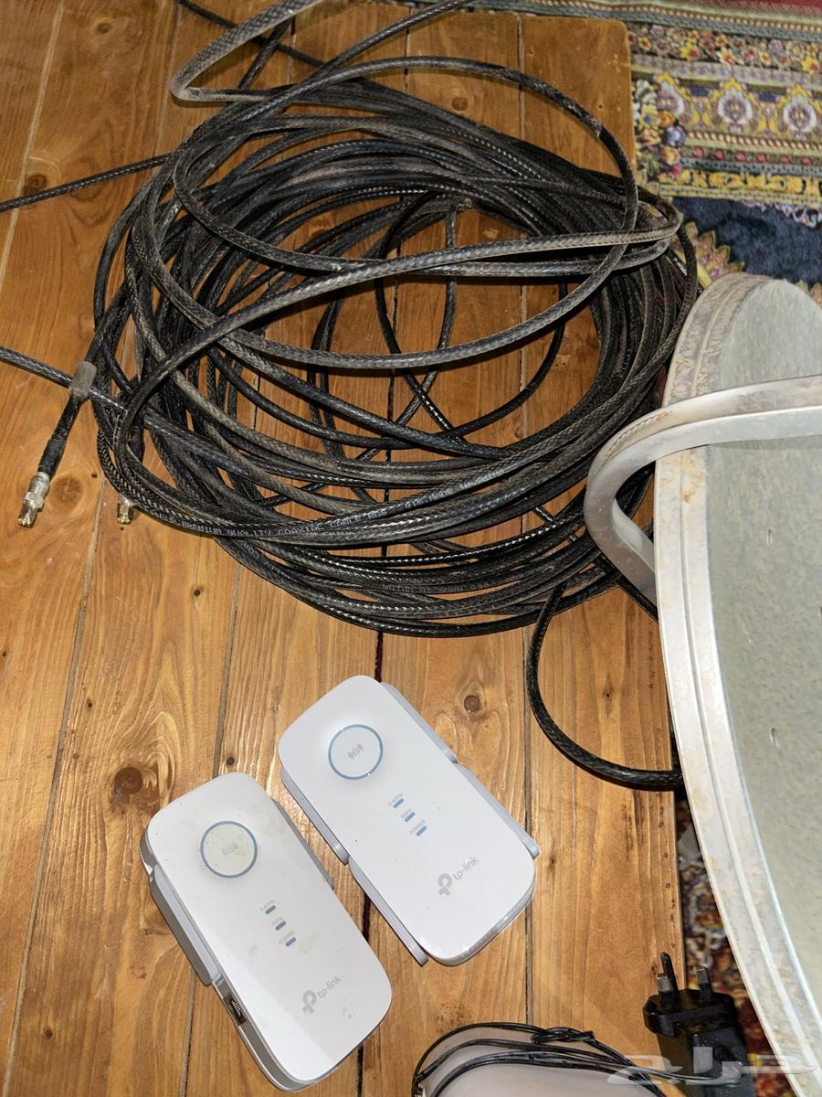 ZTE router with modified external antenna64525275507458112