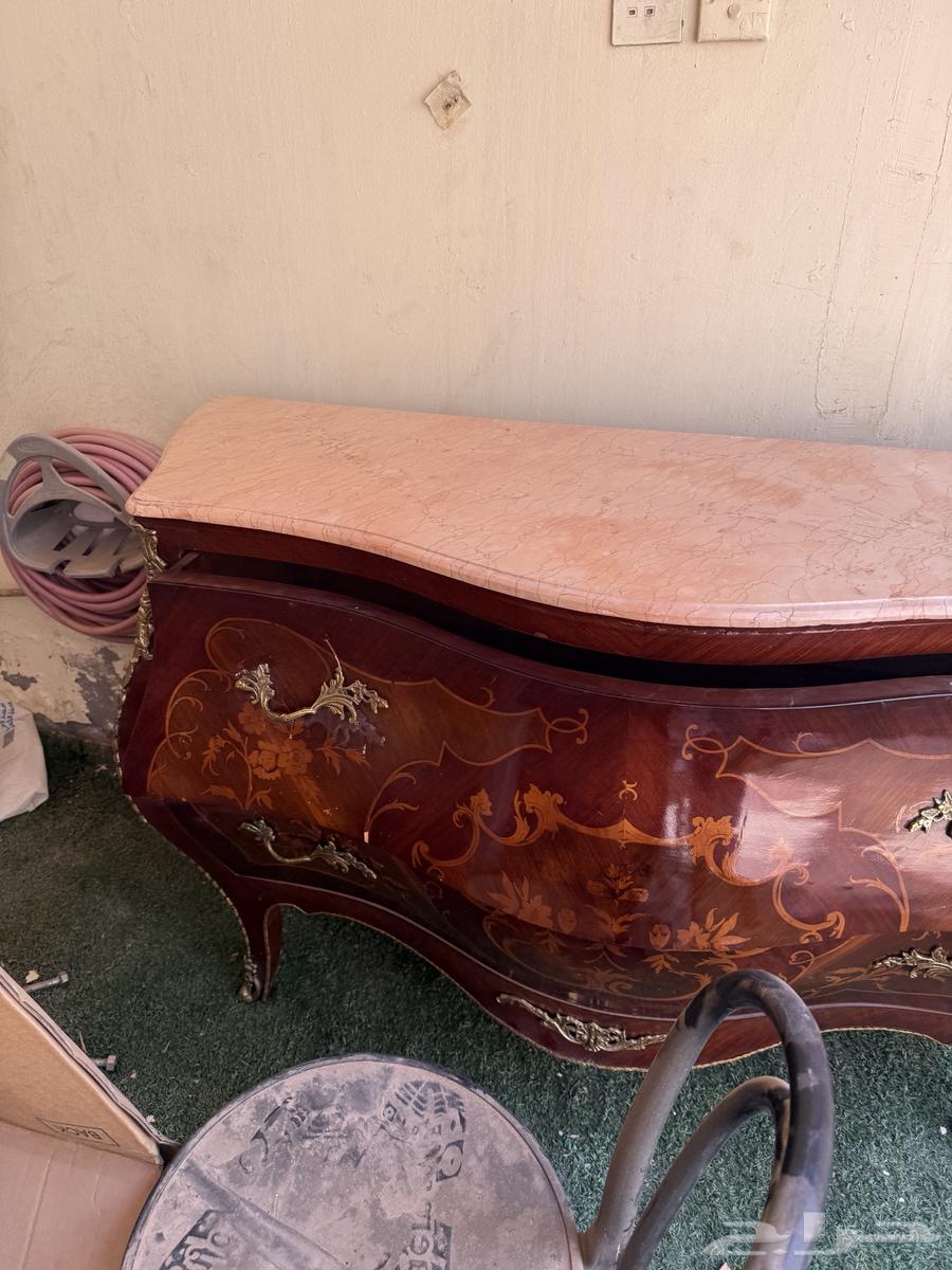 للبيع اغراض كثير64522528601473114