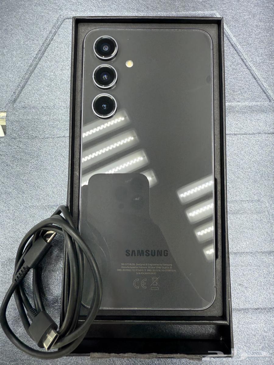 للبيع جوال  Galaxy S24 FE64526286443905110