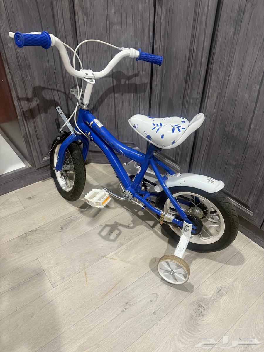 Bicycles for sale, still clean and new64524269760641111