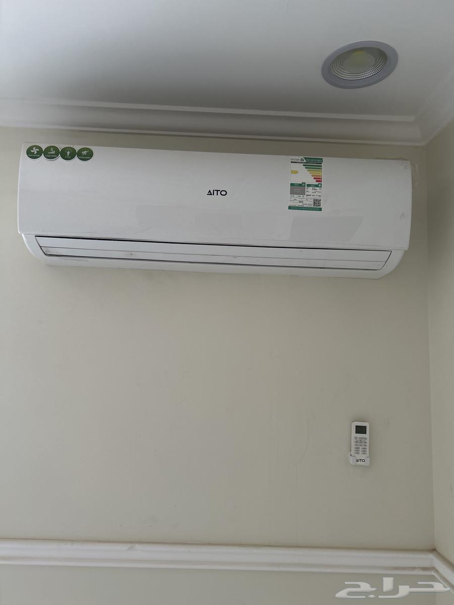 2-ton split air conditioner used for less than a year64521069259138110