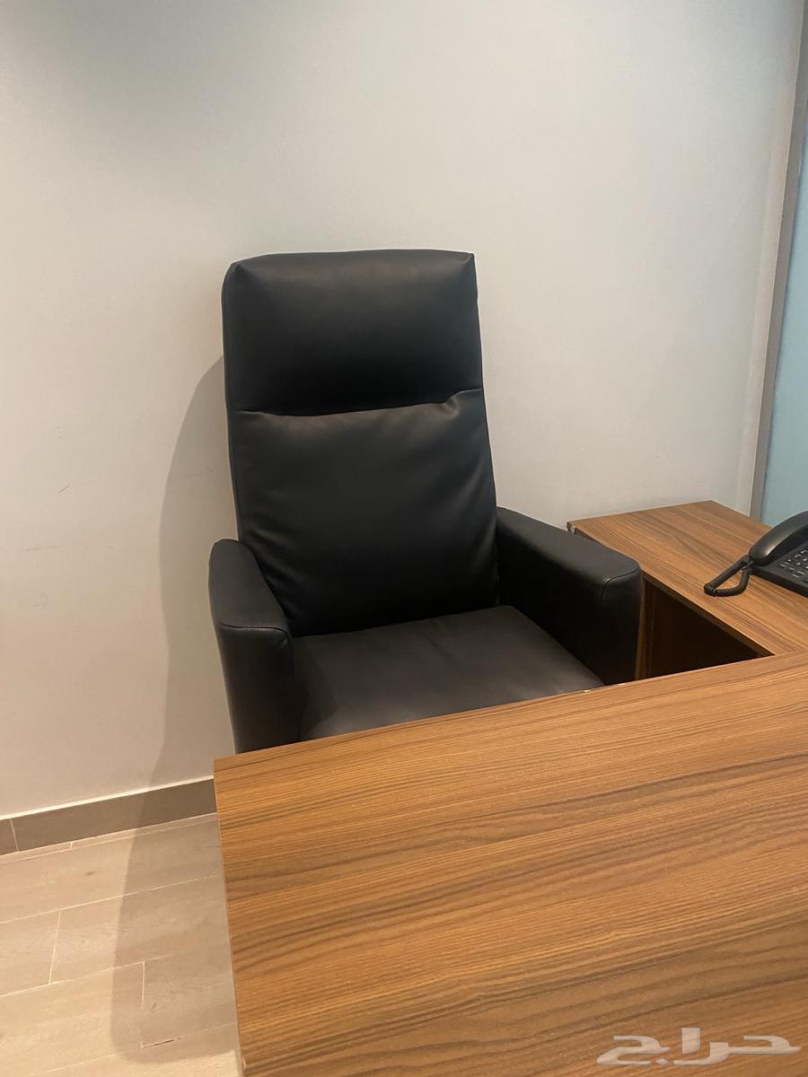 للبيع كرسي جلد طبي ومريح جدا  شبه جديد64441022049921110