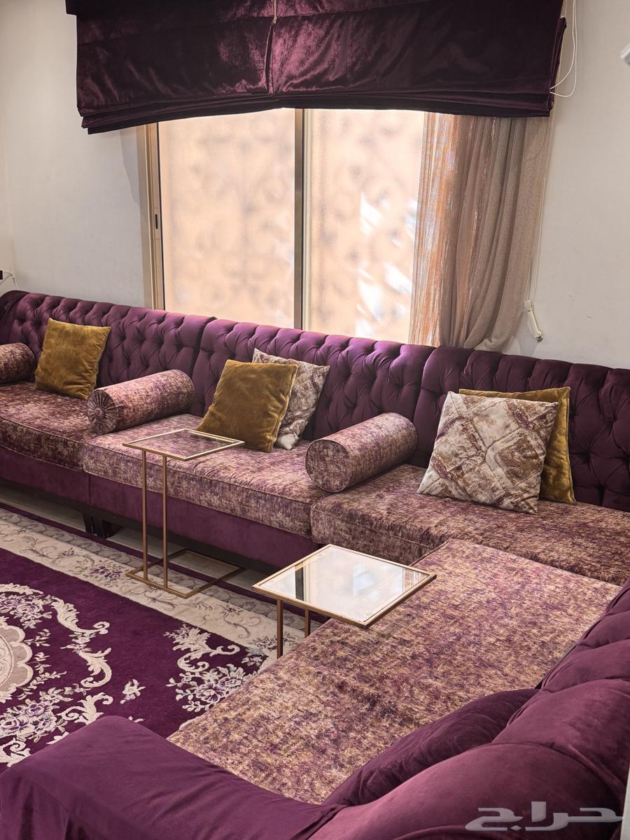 للبيع  جلسة كنب فخمة مع ستاير وسجاد64523090471299111