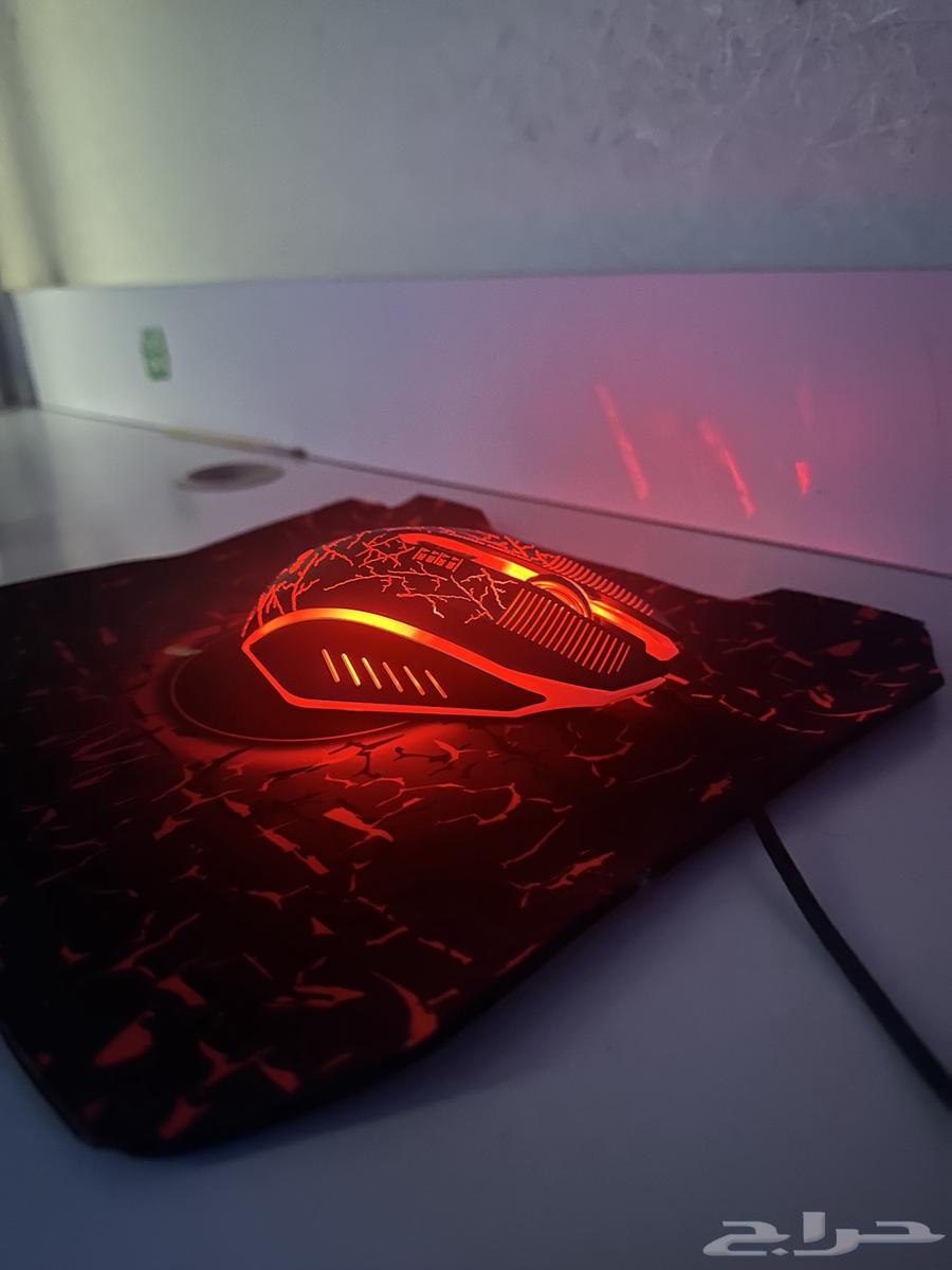 ماوس معRGB تقدر تاخذه مع ماوس بادأو تقدر تأخذ الماوس لحاله64523373171201113