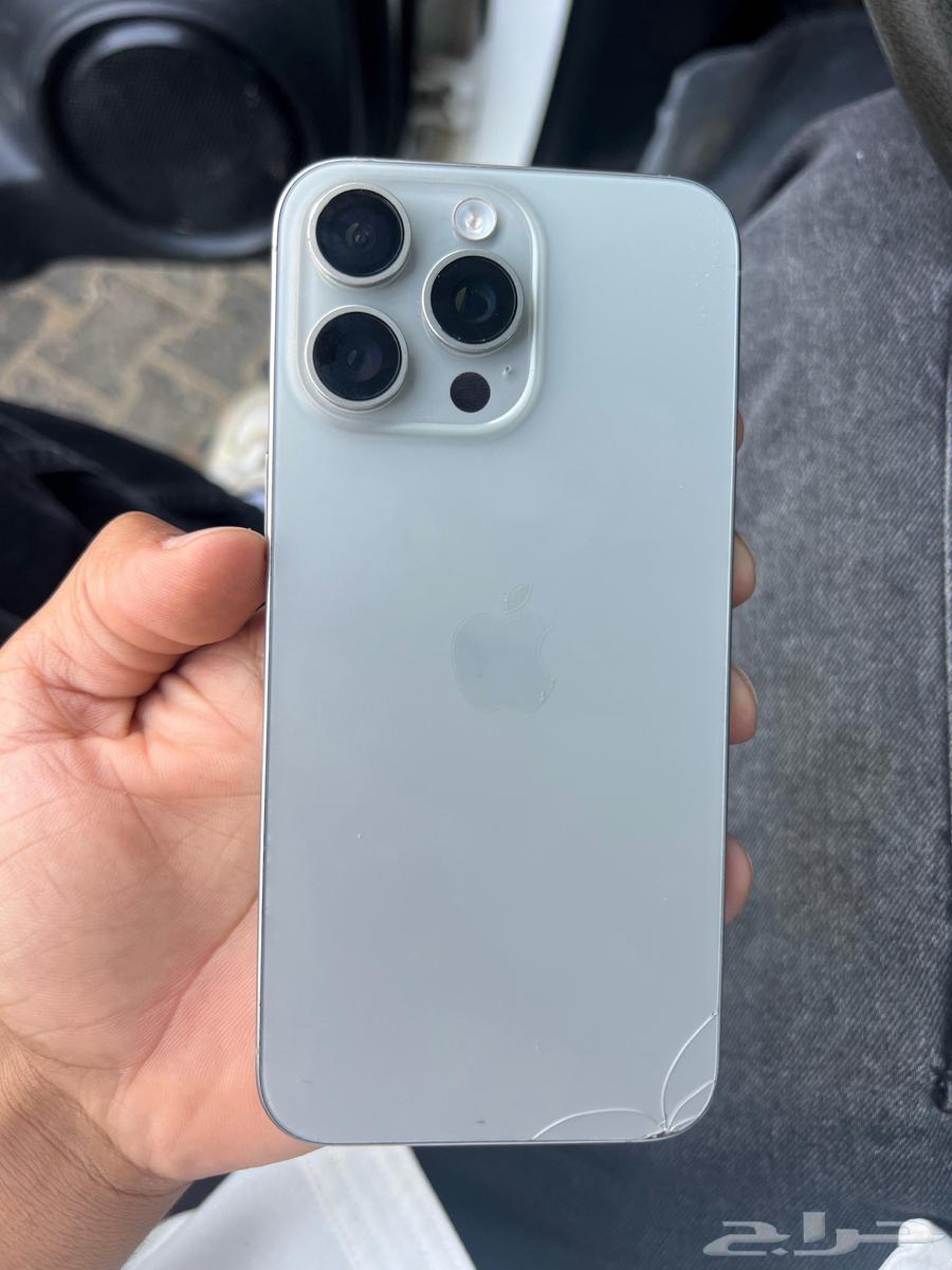 للبيع آيفون 15بدون اغراضه غير مفكوك حاسبت العرب64521026237826110