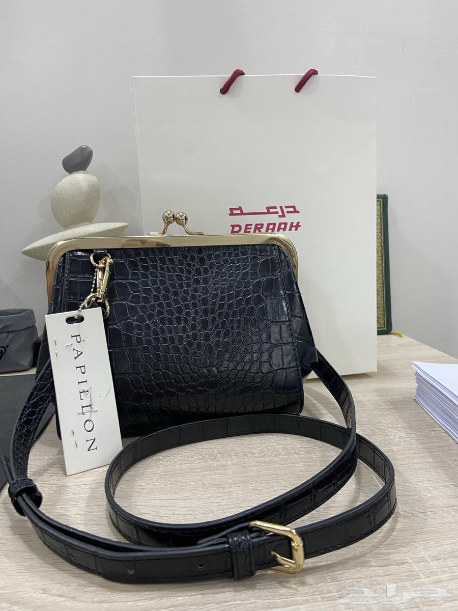 حقيبه ماركه ممتازه وسط مشتراه من درعه والله جديده ماستخدمت64523752851714110