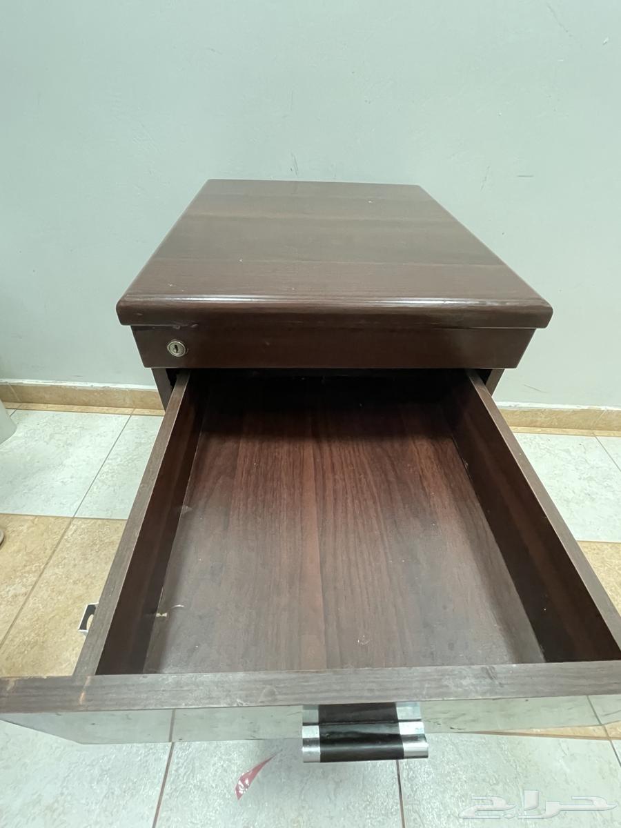 Office desk64523555936130110