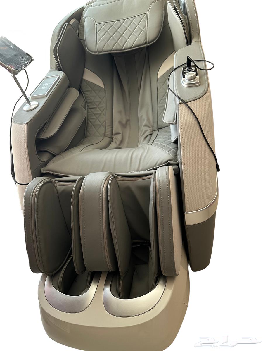 كرسي مساج شبه جديد (ضمان سنة ونصف) للبيع عاجل64521240250627110