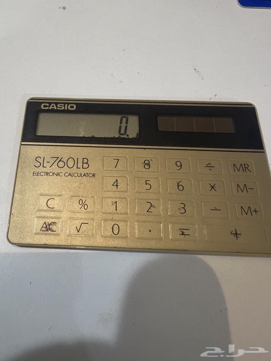 آله حاسبه قديمه جدا64521695112195111