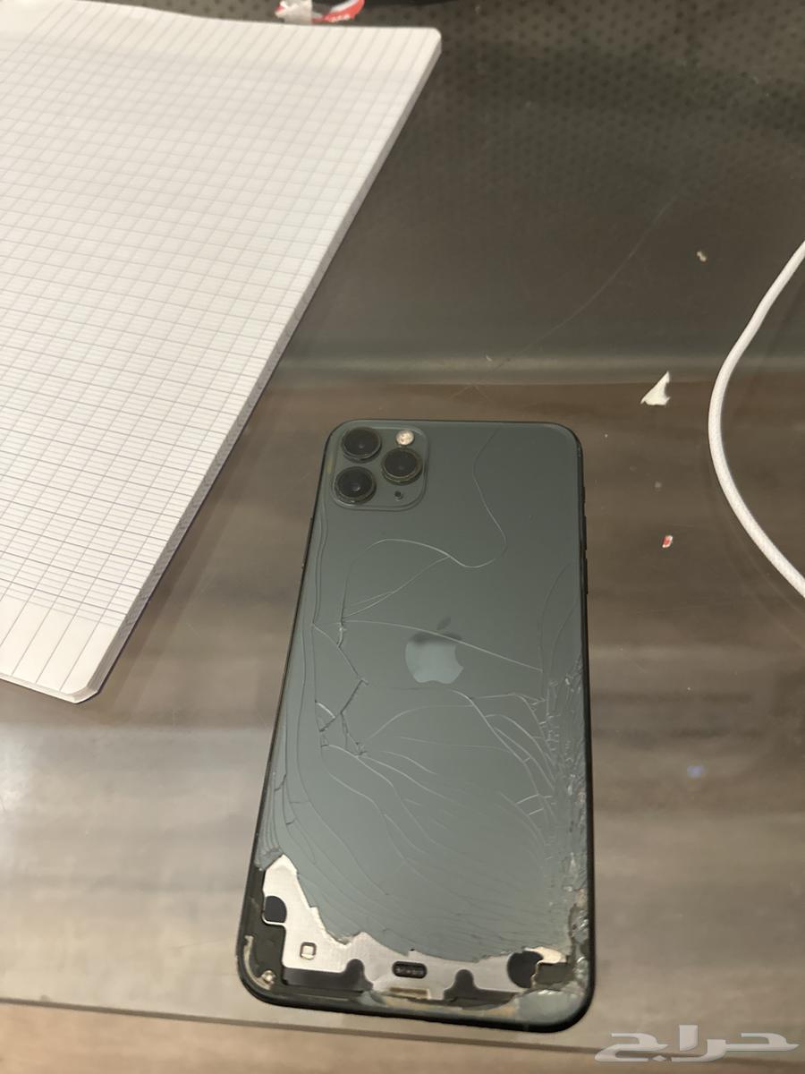 ايفون 11 برو ماكس بطاريه 73 256جيجه كسر من قدام و وره64527081080577110