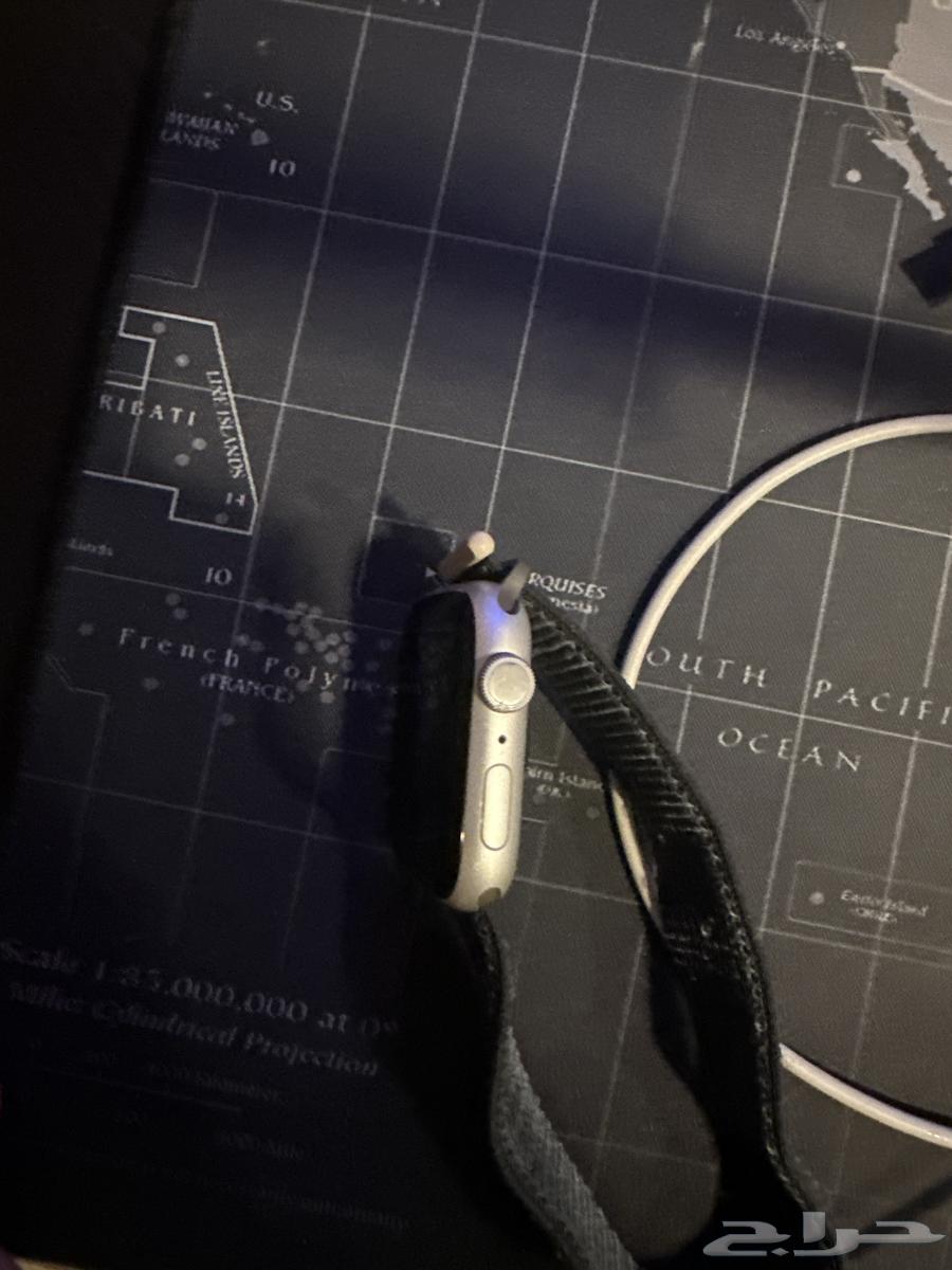 ساعه ابل الاصدار الثامن لون سلفر64526565395329111