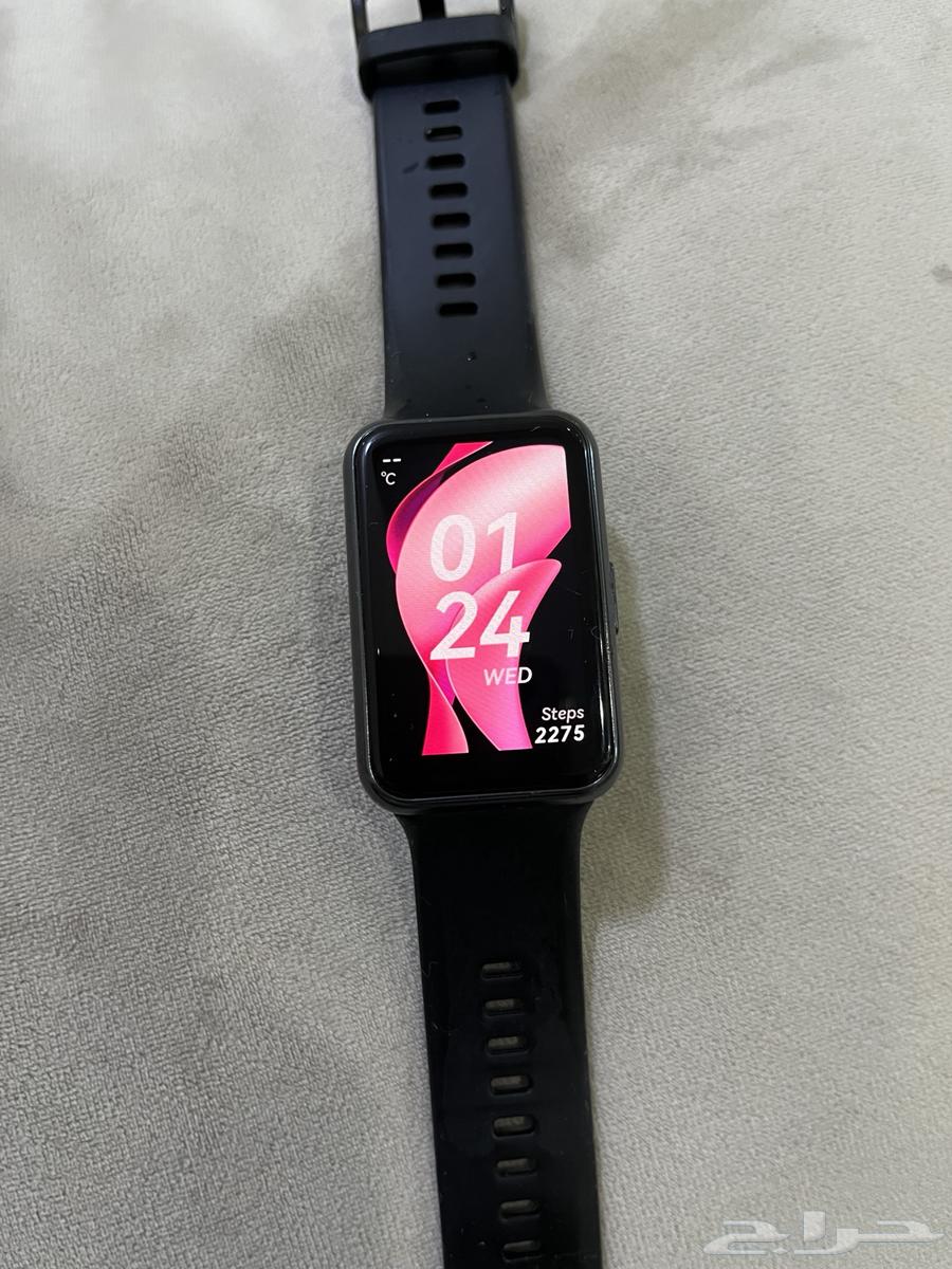 ساعة هواوي الكترونيه مع الشاحن64522061401601110