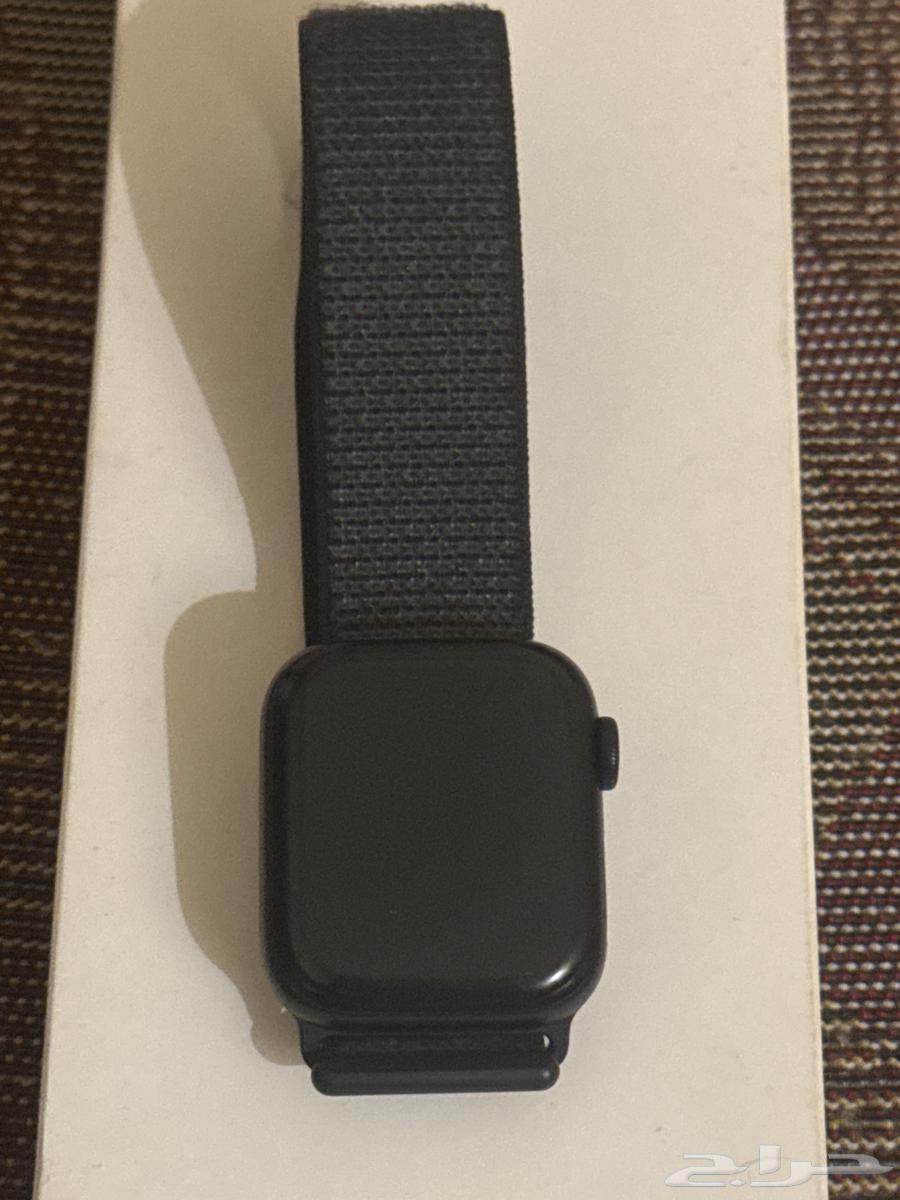 ساعة ابل se2 نظيفة جدا  جدا64526898582146111