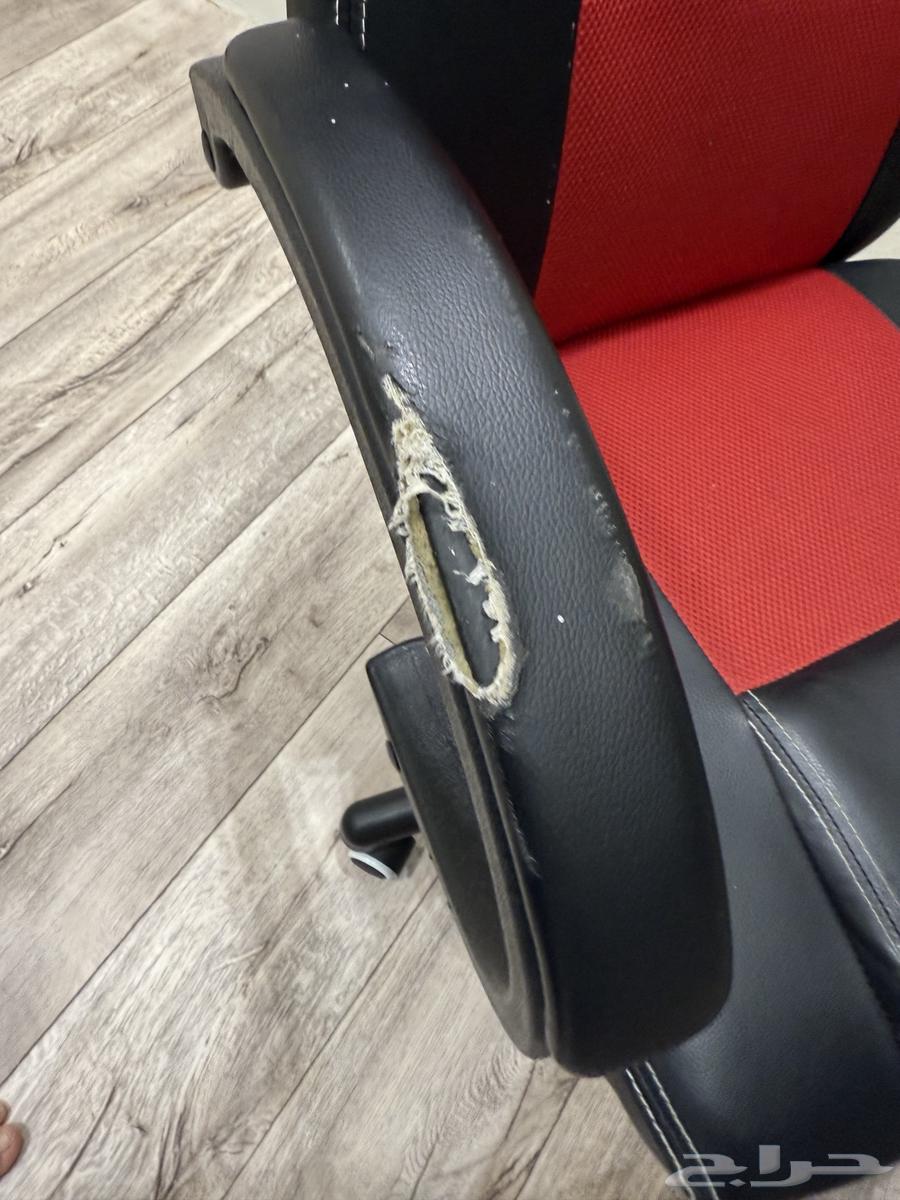 Sony, screen, chair, and table for exchange64526537861121114