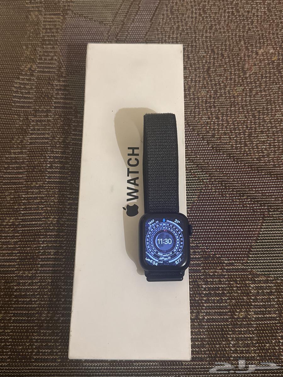 ساعة ابل se2 نظيفة جدا  جدا64526898582146110