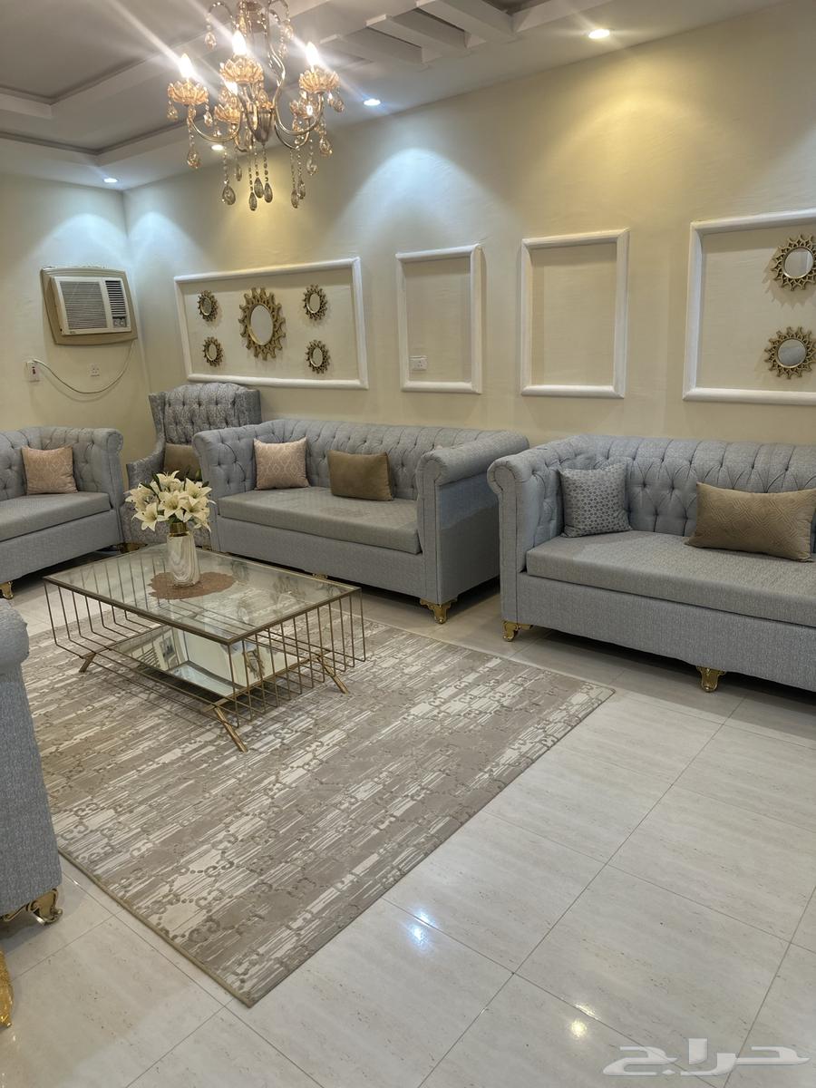 كنب للبيع مع الستارة64523894332034112