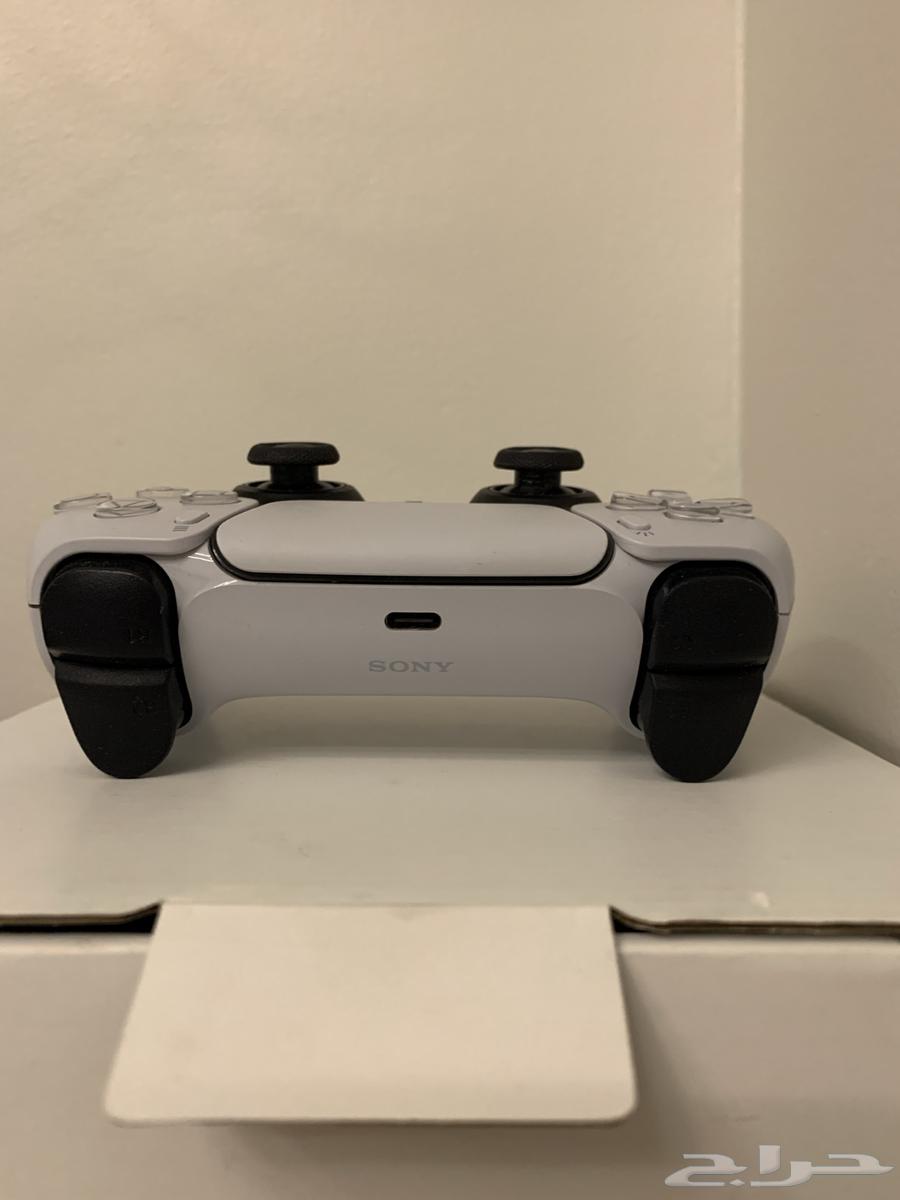 Sony 5 accessories, 2 controllers and other items64524115096579110