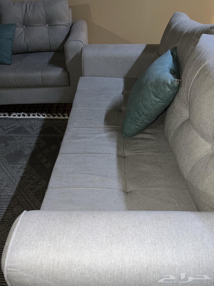 كنب اثنين نفرين وواحد نفر نظيف جدا مع فرشه صغيره64525870274306113
