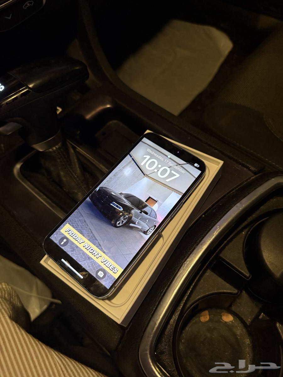 iPhone 13 Regular64526327997569112