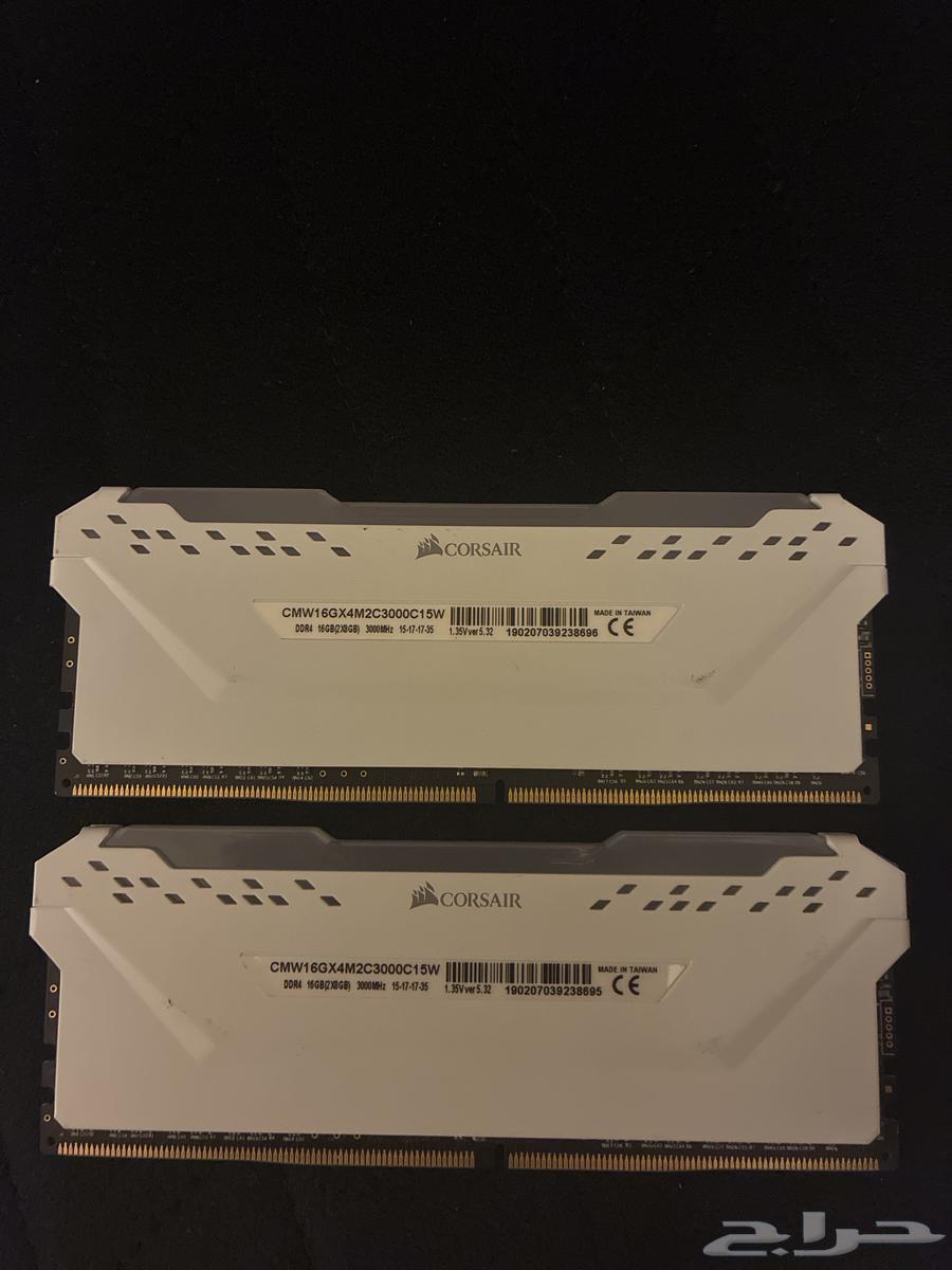 Corsair RAM 16 GB64520403758977113